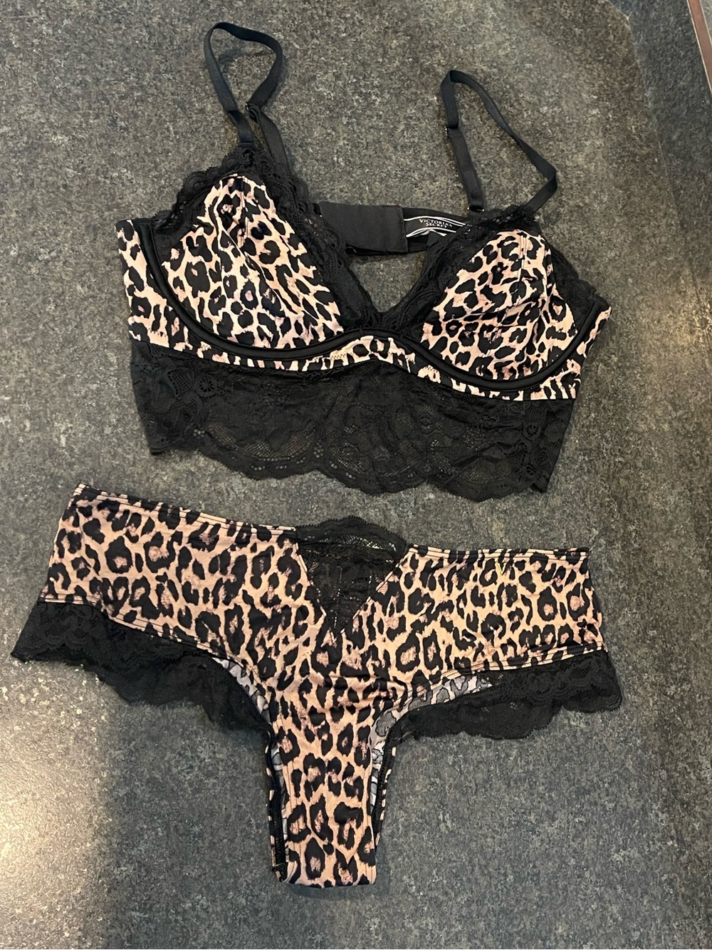Victoria's Secret Leopard Print Lace Bralette & Cheeky Panty Set (Like New!!!)